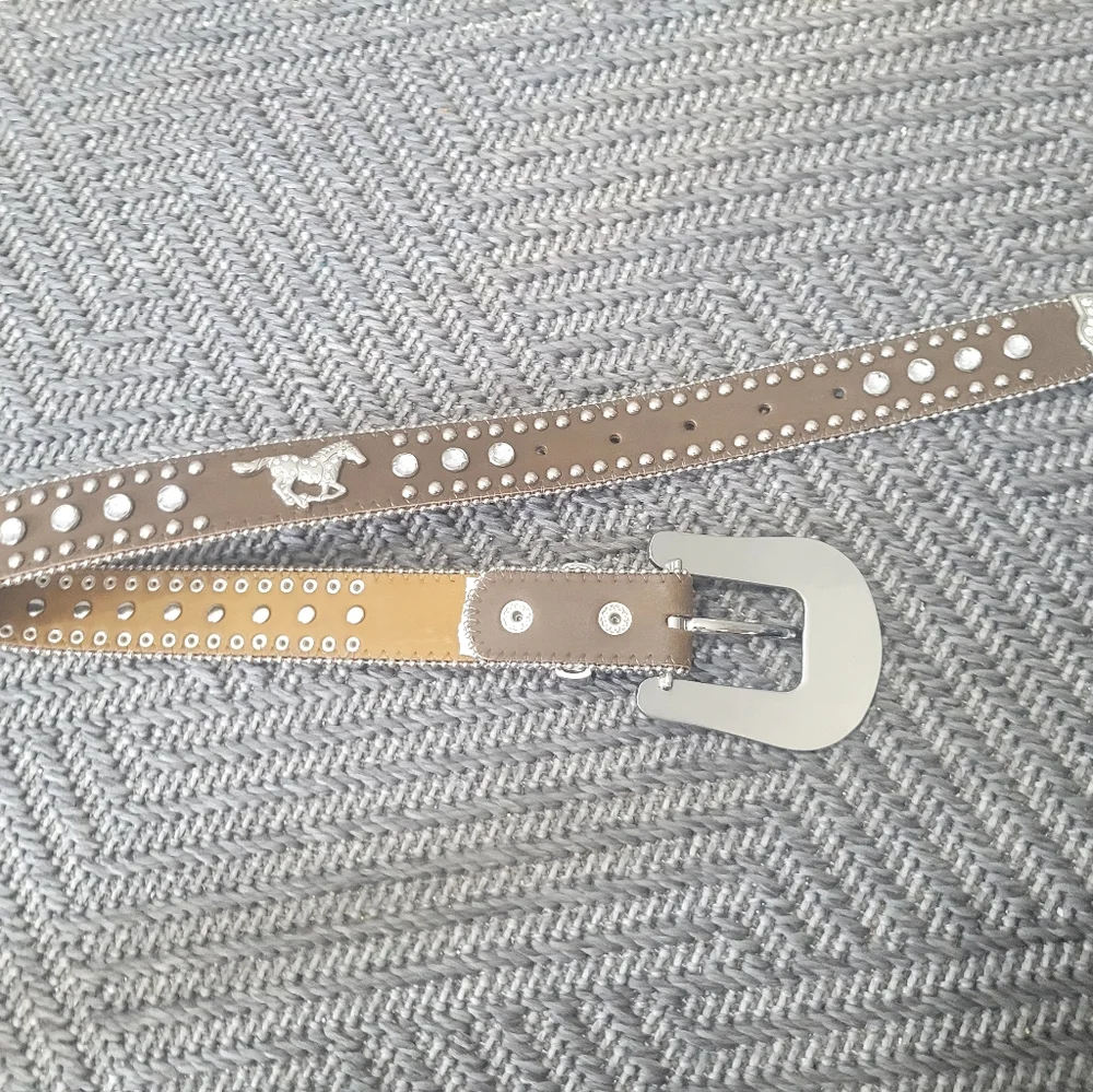M&F $40 Western Rhinestone Girls Belt 29 inches Length
